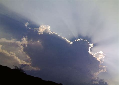 Stock Pictures: Clouds with a silver lining