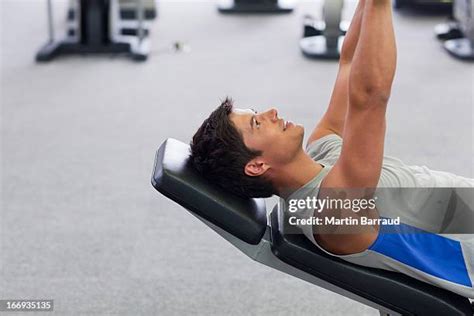 Chest Press Dumbbells Photos and Premium High Res Pictures - Getty Images