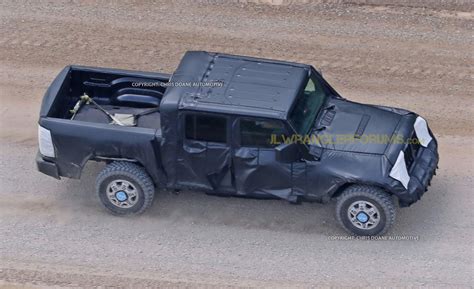 First Glimpse: New Jeep Wrangler Pickup Spied! - OnAllCylinders