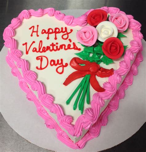 Valentines Day Dq Heart Ice Cream Cake With Bouquet Of Roses