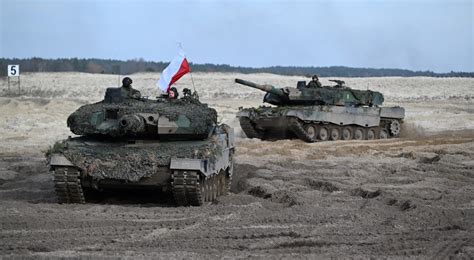 Poland France Urge Germany To Send Leopard Tanks To Ukraine Report