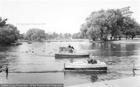 Photo of Hull, East Park Boating Lake c.1960 - Francis Frith