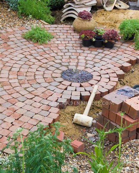 20 Gorgeous Brick Landscaping Ideas Home Landscaping Backyard Landscaping Backyard