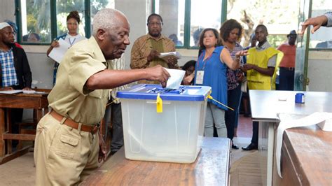 Mo Ambique Arranque Da Campanha Eleitoral Quatro Candidatos