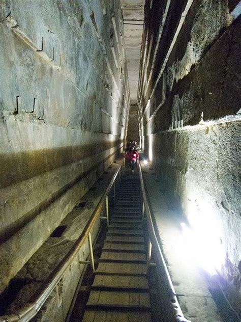 Inside The Great Pyramid Of Khufu Cheops Great Pyramid Of Khufu