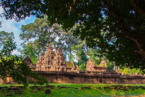 Arquitectura Del Khmer Del Templo De Banteay Srei En Siem Reap Banteay