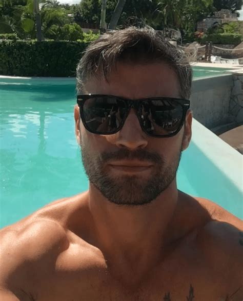 'Bachelorette' Star Peter Kraus Shirtless: See All the Times He Showed ...