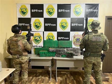 Pol Cia Federal E Bpfron Apreendem Mais De Kg De Drogas Em Gua Ra