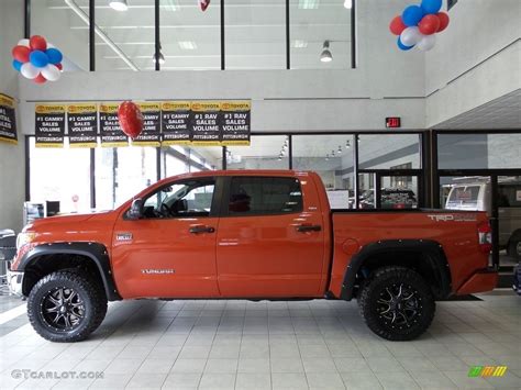 Inferno Orange 2017 Toyota Tundra Sr5 Crewmax 4x4 Exterior Photo