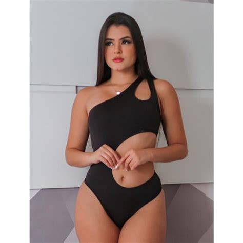 Body maio feminino recortes na lateral vazado moda praia verão