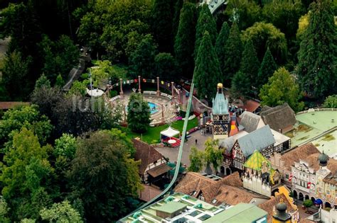 Rust Von Oben Veranstaltungsgel Nde Der Fahrgesch Fte Im Europa Park