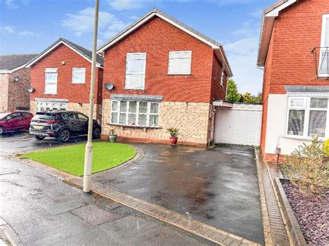 3 Bedroom Detached House For Sale In Catesby Drive Kingswinford Dy6