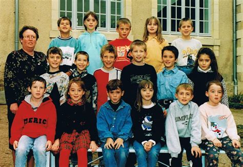 Photo De Classe Cm Lucenay Les Aix De Ecole Communale