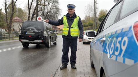 Coraz Wi Kszy Ruch Coraz Wi Cej Patroli Policyjna Akcja Znicz Wideo