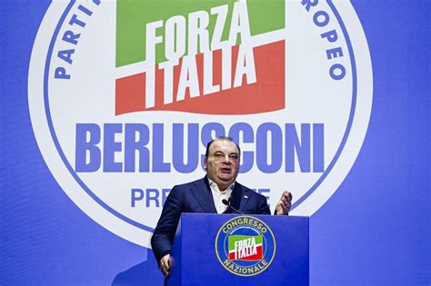 Elezioni Regionali In Campania Martusciello Annuncia La Candidatura Di