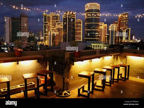 Manila night skyline Stock Photo - Alamy