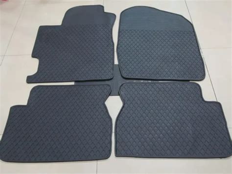 Special Latex Non Slip Carpets No Odor Waterproof Anti Skip Rubber Car