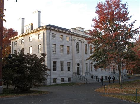 Harvard Arts and Sciences Freezes Faculty Hiring | Harvard Magazine