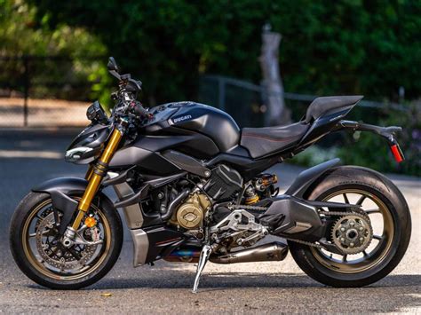 2021 Ducati Streetfighter V4 S MC Commute Review