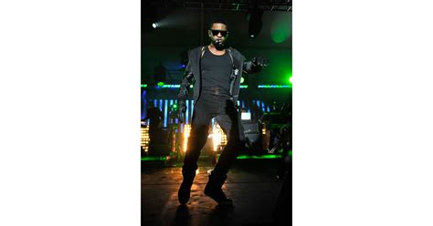 Usher showed off his signature sexy dance moves during a party ...