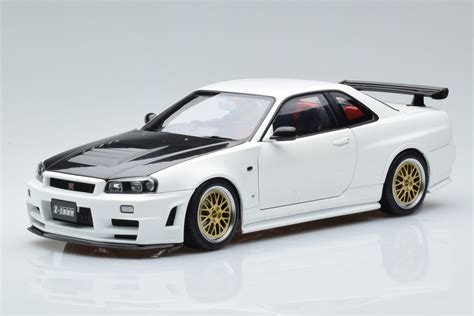 Nissan Skyline GT R R34 Nismo Z Tune White Motorhelix 1 18