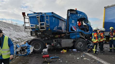 Sinsheim Unfall Auf A Vollsperrung Nach Unfall Mit Lkw