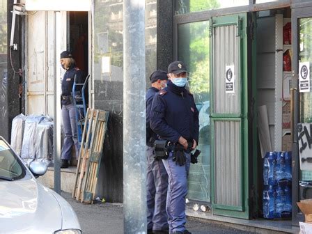 Blitz A San Berillo Vecchio Le Foto Live Sicilia