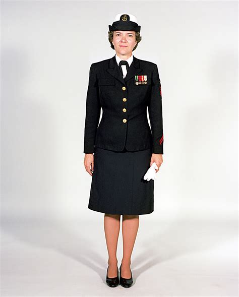 Navy Uniforms: Women's Dinner Dress Blue, CHIEF PETTY Officer. 1984 ...