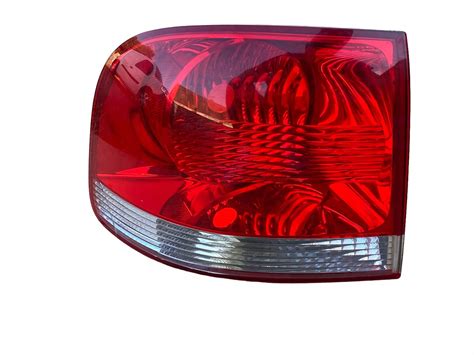 LAMPA LEWA TYLNA VW TOUAREG W BŁOTNIK 28259002 28259002 za 99 zł z