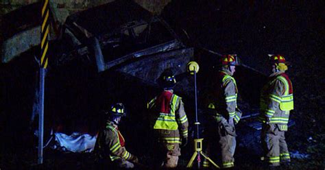 Pickup Truck Driver Killed In I 95 Crash In Newbury Cbs Boston