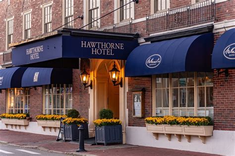 hotel revenues rise   major  markets