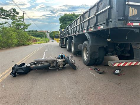 Motociclista De Anos Morre Ap S Acidente Carreta Na Zona Rural