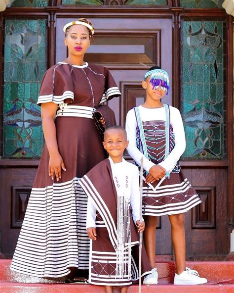 Pin By Rihan En Amanda Minnaar On Xhosa Dresses African Traditional