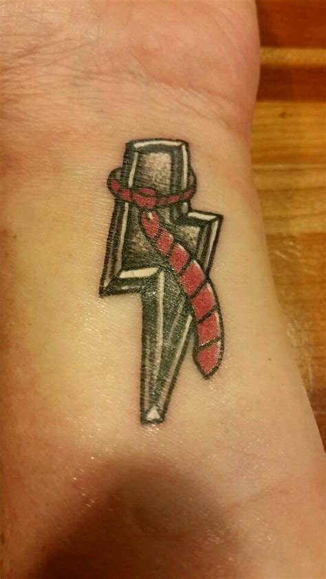 Pin By Amy On Tattoo You Acdc Tattoo Lightning Tattoo Metal Tattoo