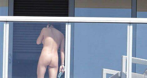 Neighbour Naked Voyeur Zb Porn