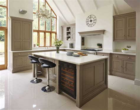 Classic Shaker Kitchen Tom Howley Modern Shaker Kitchen Kitchen Diner Designs Kitchen Layout