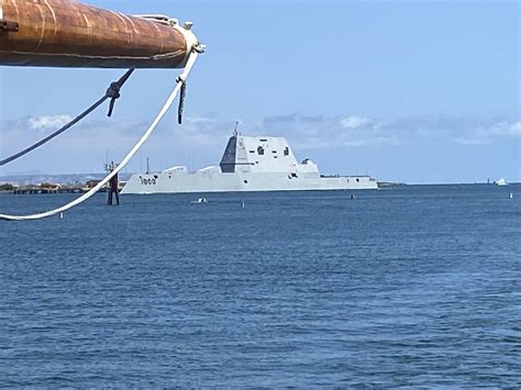 X Uss Zumwalt Coming Home R Warshipporn