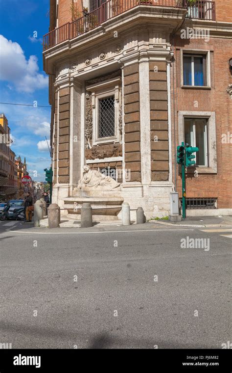 La Diosa Diana Trevi Via Delle Quattro Fontane Roma Lazio Italia