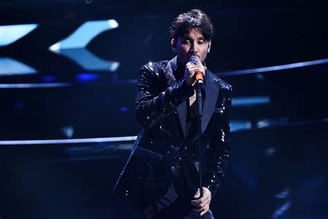 Sanremo 2022 La Finale Fabrizio Moro Canta Sei Tu