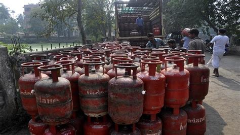 Domestic LPG Cylinder Prices Reduced By Rs 200