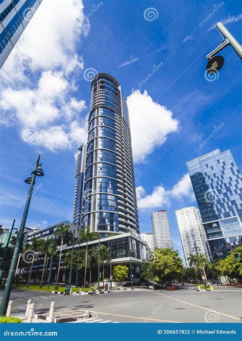 We explain the bonifacio global city taguig city metro manila philippines 15