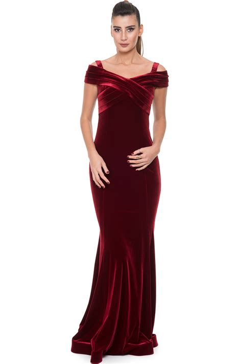 Robe De Soir E Longue En Velours Rouge Bordeaux C Abiyefon