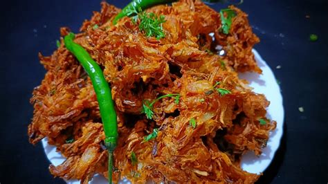 Crispy Onion Pakoda