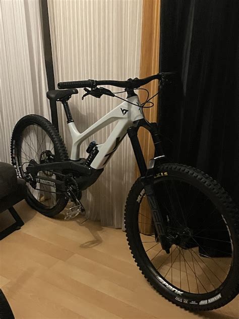 2020 Yt Tues Cf Pro Race Custom V4l Full Carbon For Sale