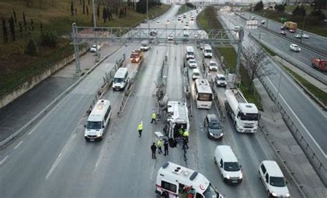 Esenyurt ta midibüs devrildi Son Dakika Gündem Haberleri