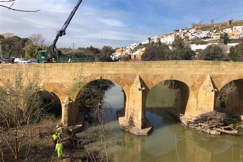 Nuevas obras de consolidación y mejora en el cauce del río Guadaíra a