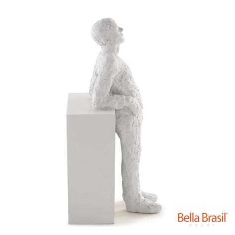 Escultura Assis Em Formato De Pessoa Em Poliresina Para Decora O