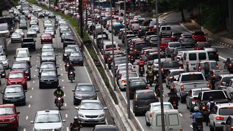 Motoristas Enfrentam Congestionamento Recorde Em Sp Tr Nsito Lento