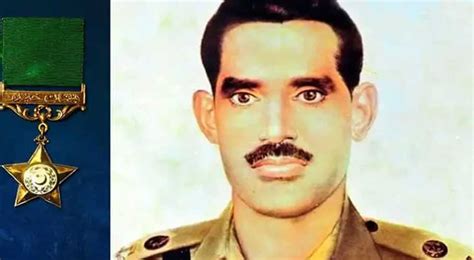 pakistan army pays tribute  major akram   martyrdom anniversary