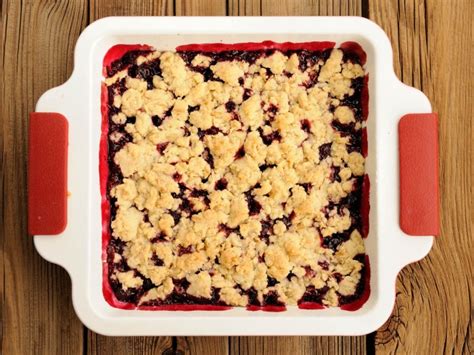 Sugar-Free Cherry Crisp Recipe | CDKitchen.com